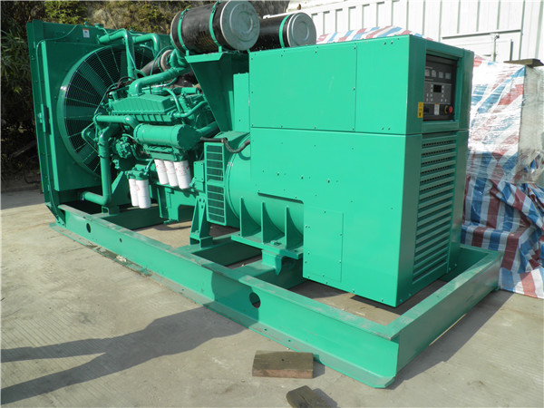 铜仁发电车出租-柴油发电机组在使用的过程中应该做好哪些防护工作