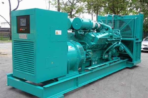 铜仁柴油发电机组电压不稳定怎样维修？