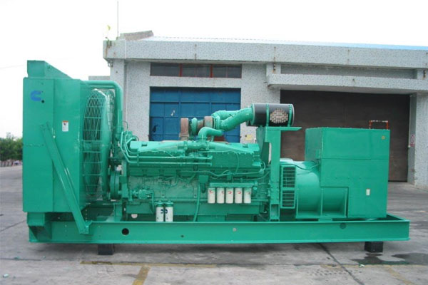 铜仁工厂发电机应急发电时如何更准确地检查发电机状态？