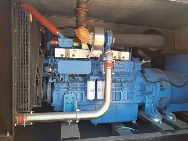 铜仁燃油消耗率与进气温度的具体关系是什么？